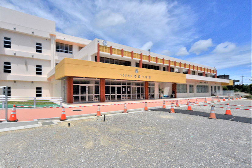 赤道小学校校舎・幼稚園・学童クラブ